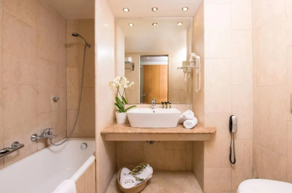 Double or Twin SEA VIEW Room, Kassandra Palace SeaSide Resort, Halkidiki