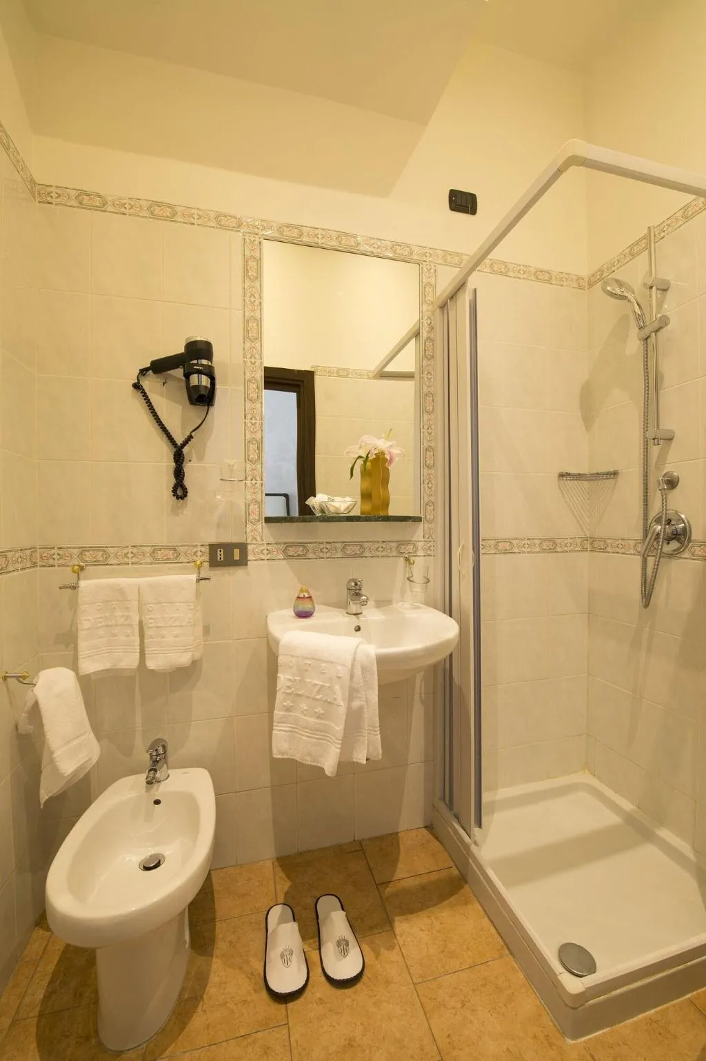 Room, Hotel Delizia Milano, Milan