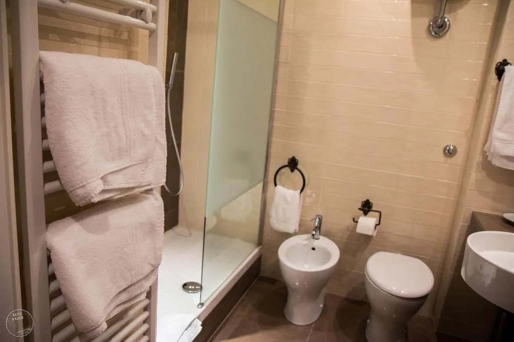 Room, Domus Monamì Luxury Suites, Rome