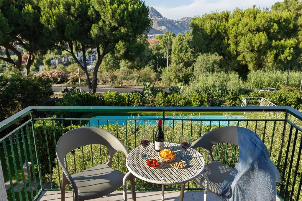 QUADRUPLE WITH BALCONY Room, Villa Collina, Taormina