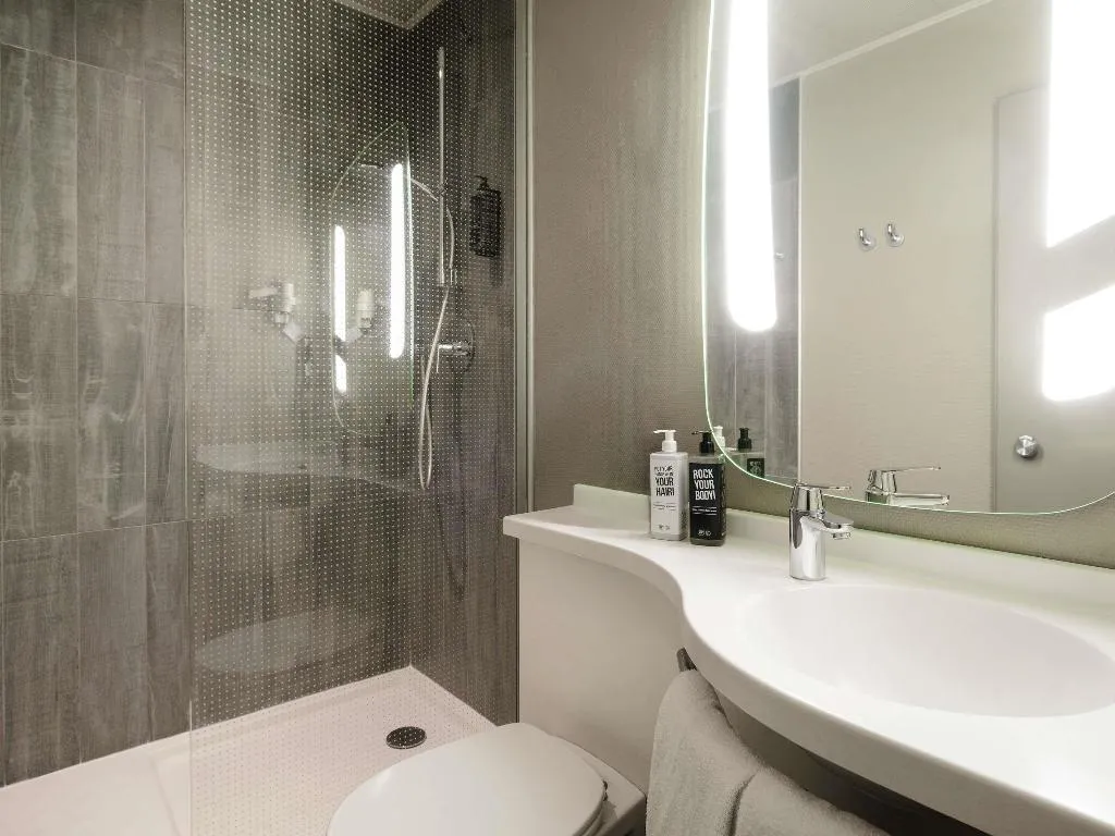 DOUBLE PREMIUM Room, Ibis Milano Centro, Milan