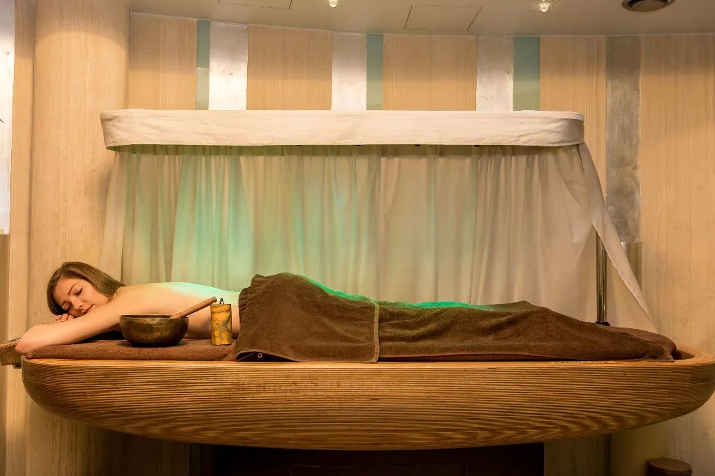 Sports and Entertainment, Hotel Niebieski Art Hotel & Spa, Krakow