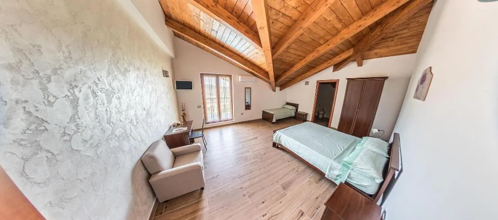 Room, La Mortella, Naples