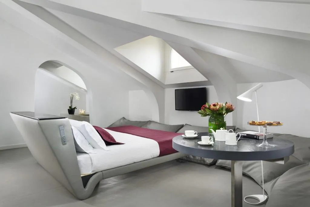 DOUBLE SUPERIOR KING BED Room, Palazzo Montemartini Hotel By Radisson Collection, Rome