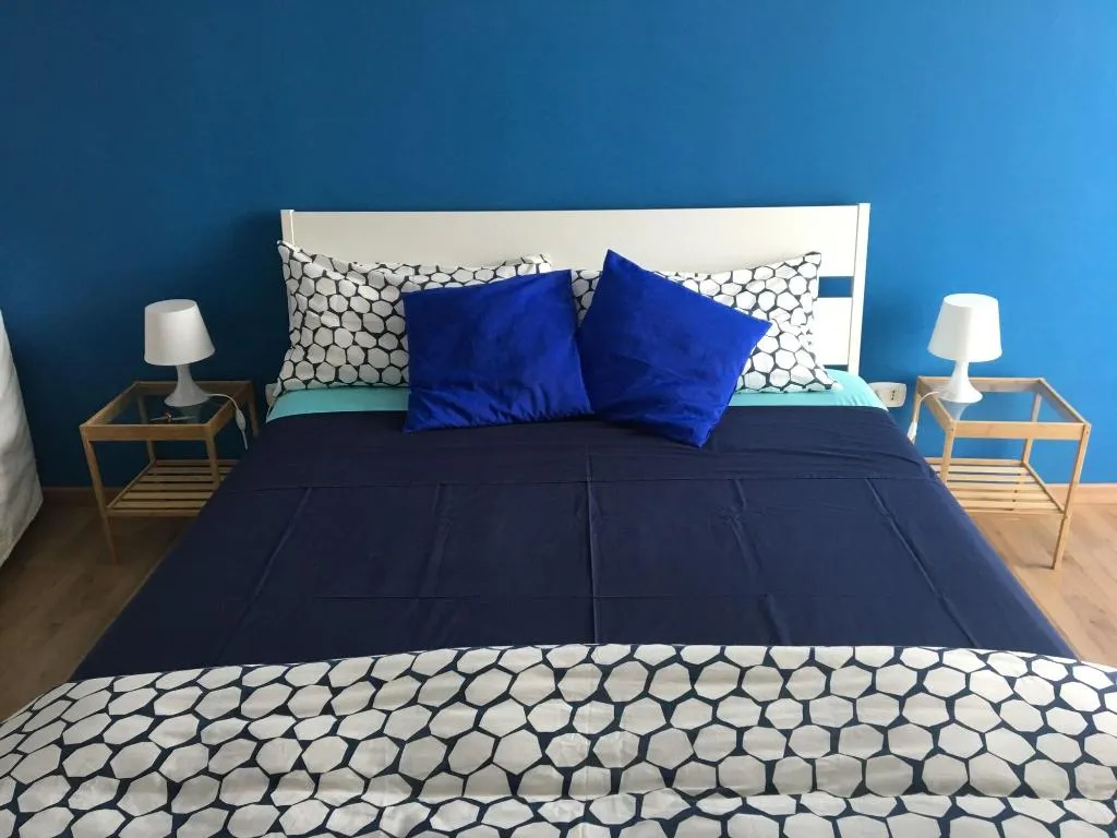 Room, B&B Tarumbò, Naples