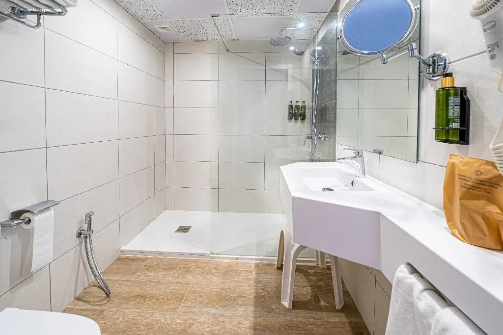Double or Twin SEA VIEW Room, Seramar Comodoro Playa, Majorca