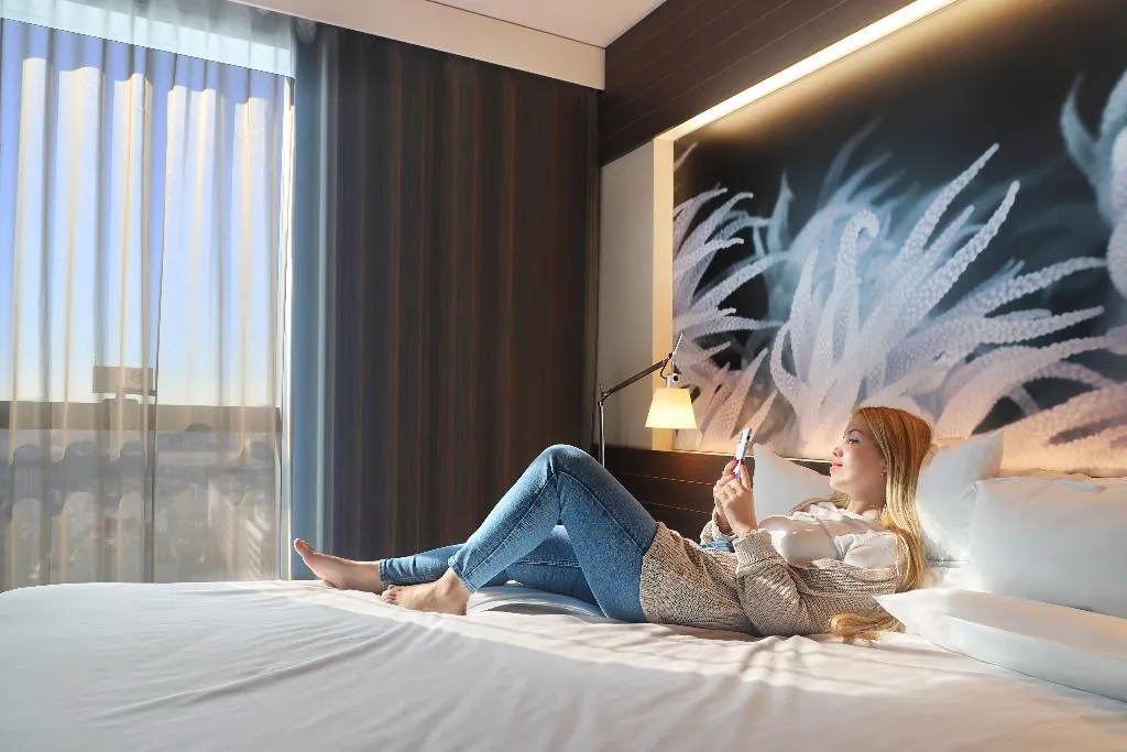 SUITE SUPERIOR QUEEN BED Room, Novotel Barcelona City, Barcelona