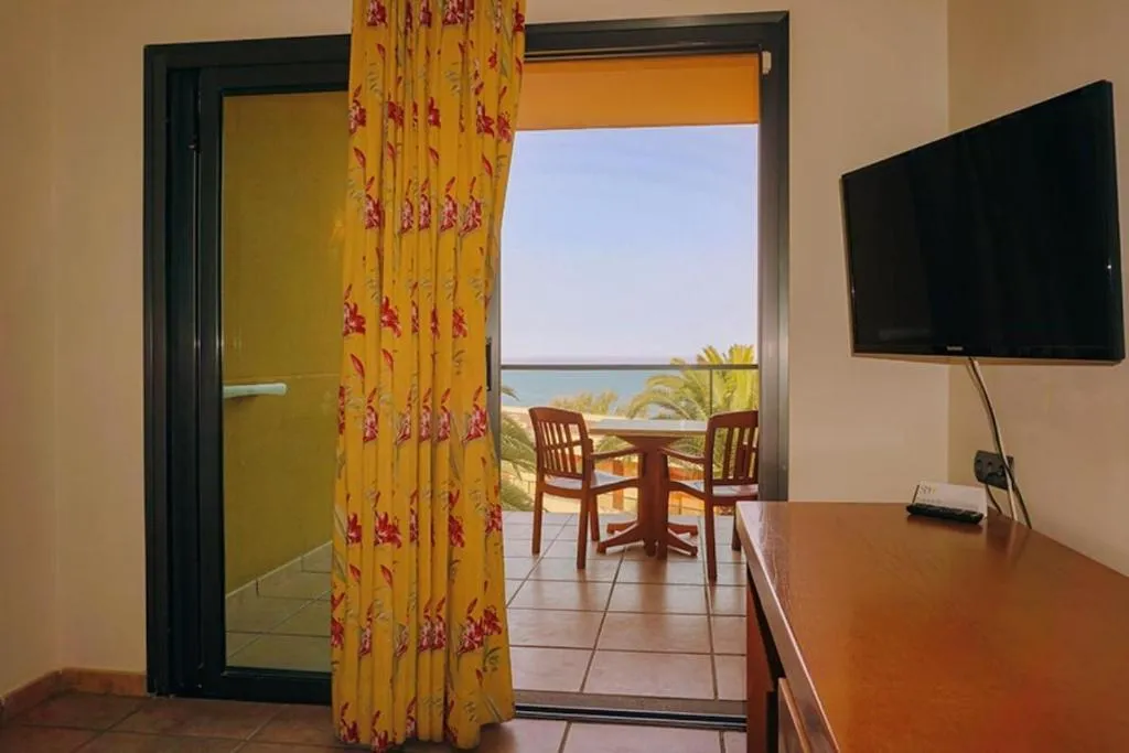 FAMILY ROOM CAPACITY 3 Room, SBH Club Paraiso Playa, Fuerteventura