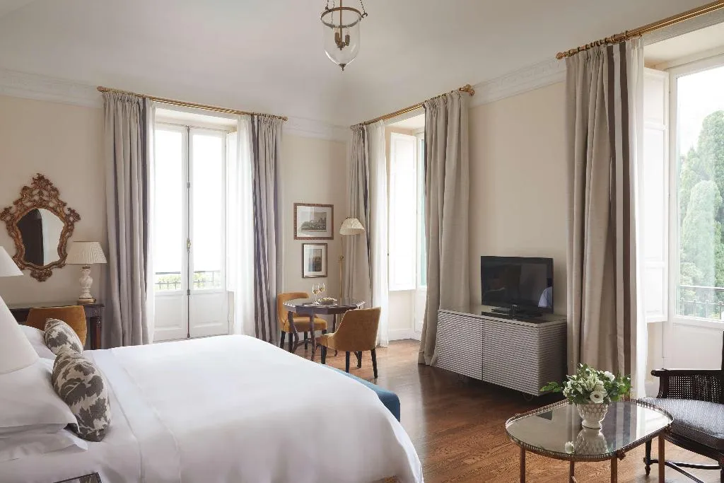 JUNIOR SUITE DELUXE Room, Grand Hotel Timeo, A Belmond Hotel, Taormina, Taormina