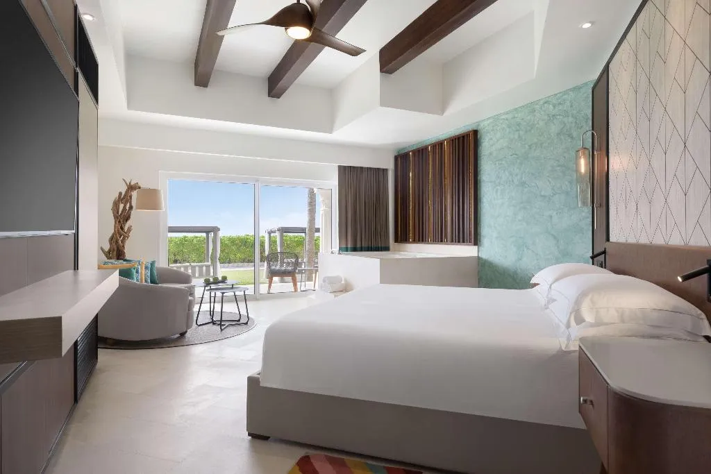JUNIOR SUITE OCEAN FRONT Room, Hyatt Vivid Playa Del Carmen - Adults Only, Playa Del Carmen