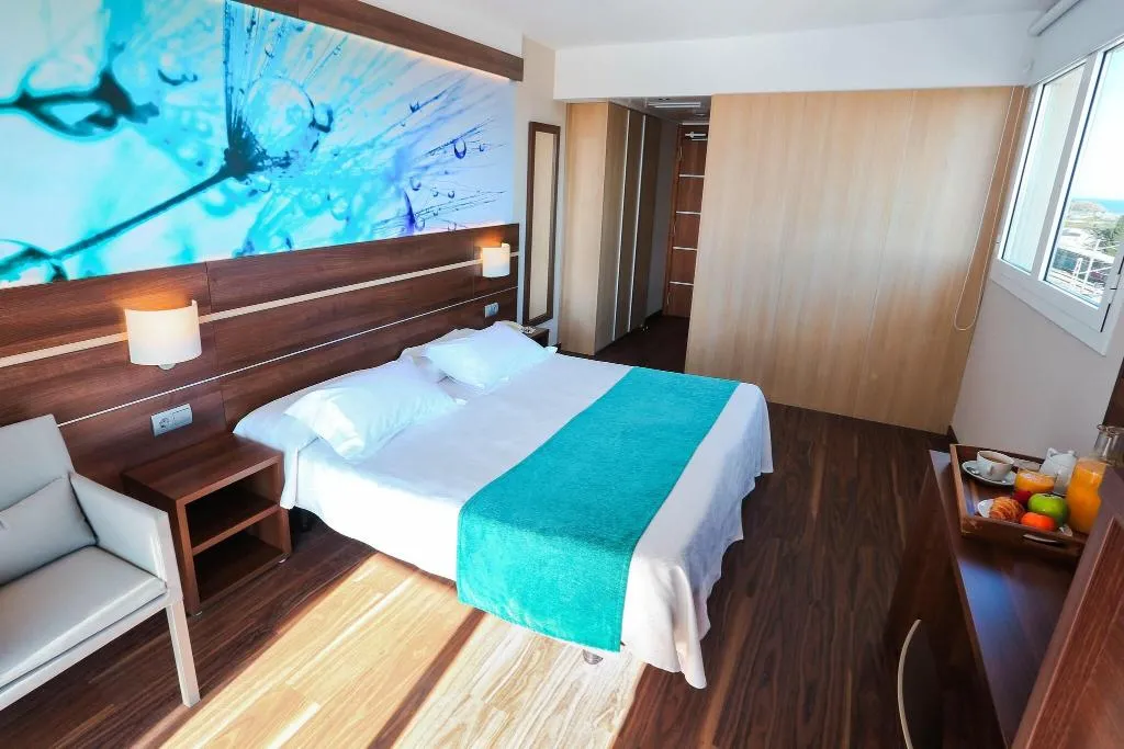 DOUBLE DELUXE Room, Volga, Costa Brava
