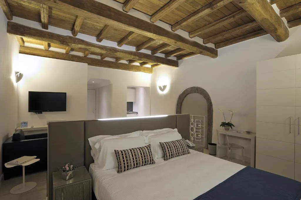 QUADRUPLE STANDARD Room, Trevi Palace Luxury Inn, Rome