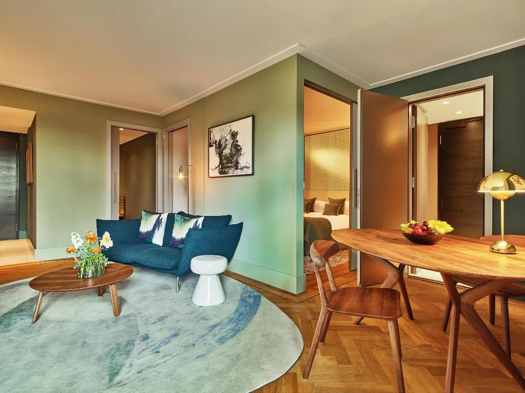 Room, Hyatt Regency Amsterdam, Amsterdam
