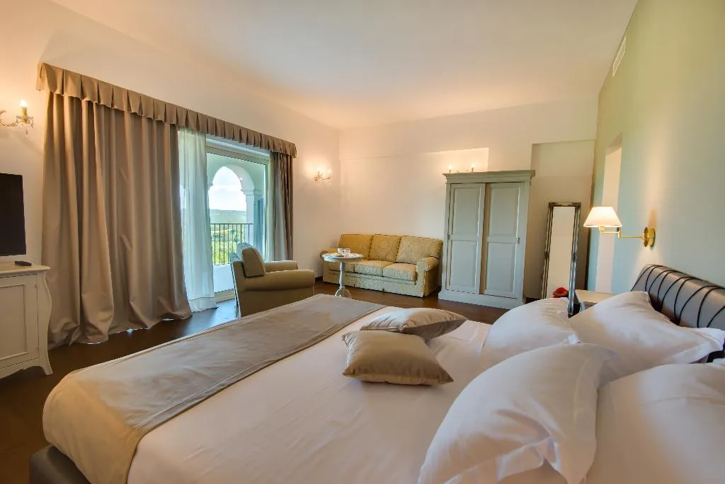 JUNIOR SUITE WITH TERRACE Room, Boutique Hotel Wine Residence Cattunar, Istria