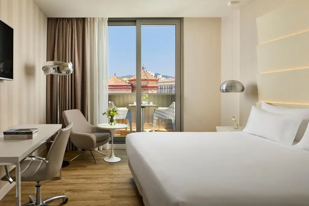 DOUBLE WITH TERRACE Room, NH Málaga, Costa Del Sol
