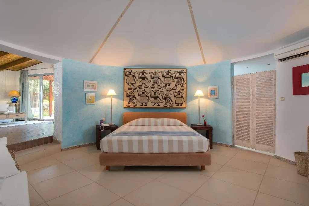 Room, Dionysos, Rhodes