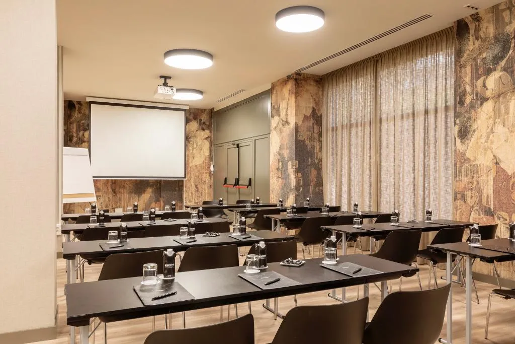 Conferences, Acta Piramides, Madrid