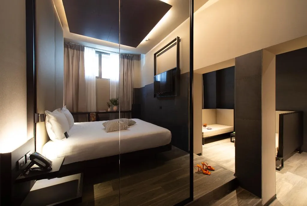 JUNIOR SUITE CAPACITY 4 Room, 7BA Hotel Milano, Milan