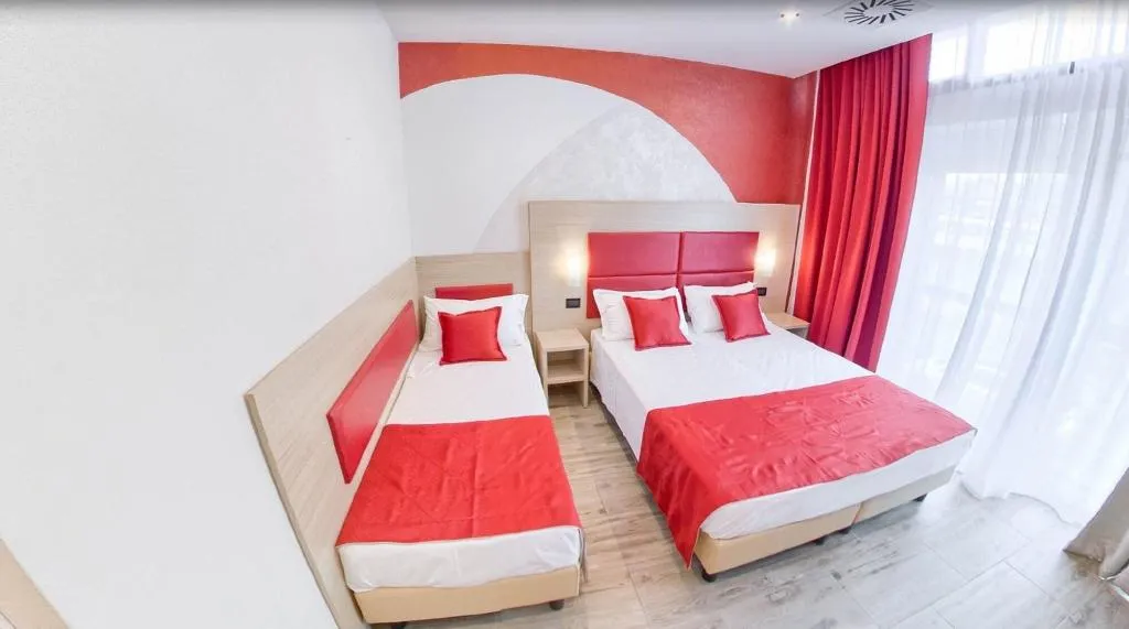 Room, Luxor Florence, Florence