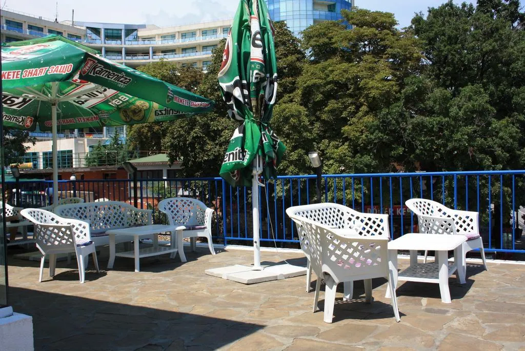 Terrace, Bonita Beach, Varna