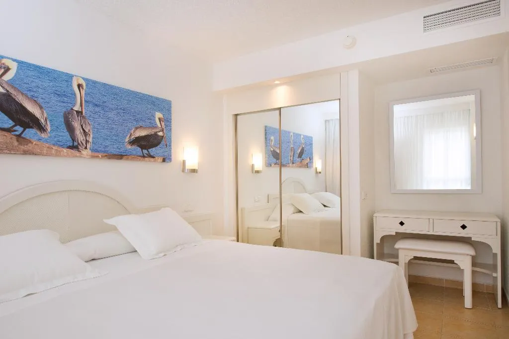 Room, Iberostar Waves Ciudad Blanca, Majorca