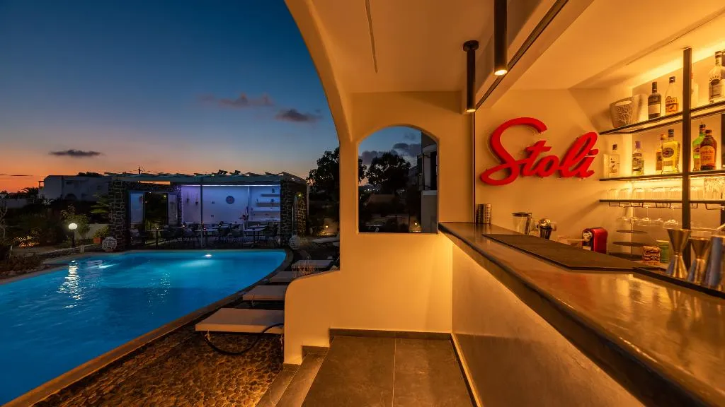 Bar, Villa Anemomilos Perissa, Santorini