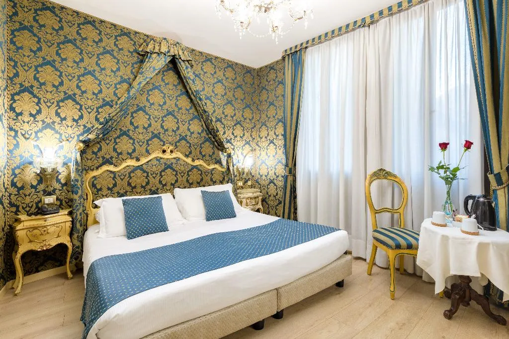 DOUBLE STANDARD Room, San Giorgio, Venice