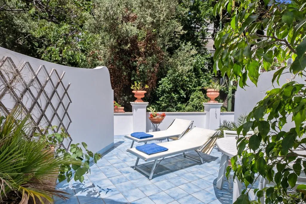 Terrace, La Floridiana, Naples