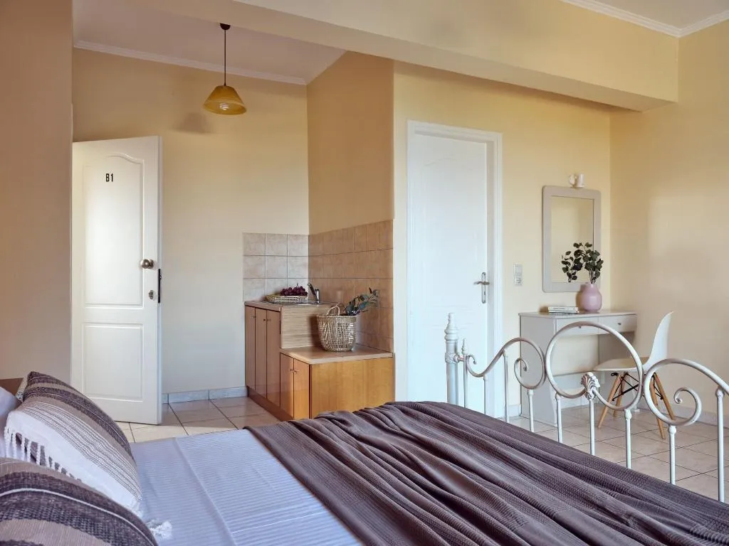 Room, Lithies Studios & Apartments, Zante