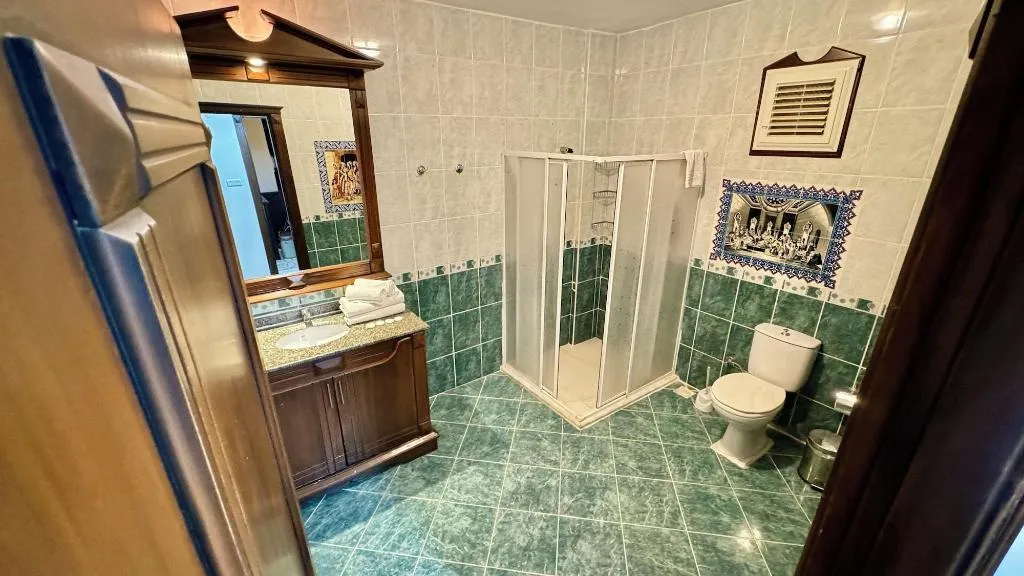 Room, Ephesus Centrum, Izmir