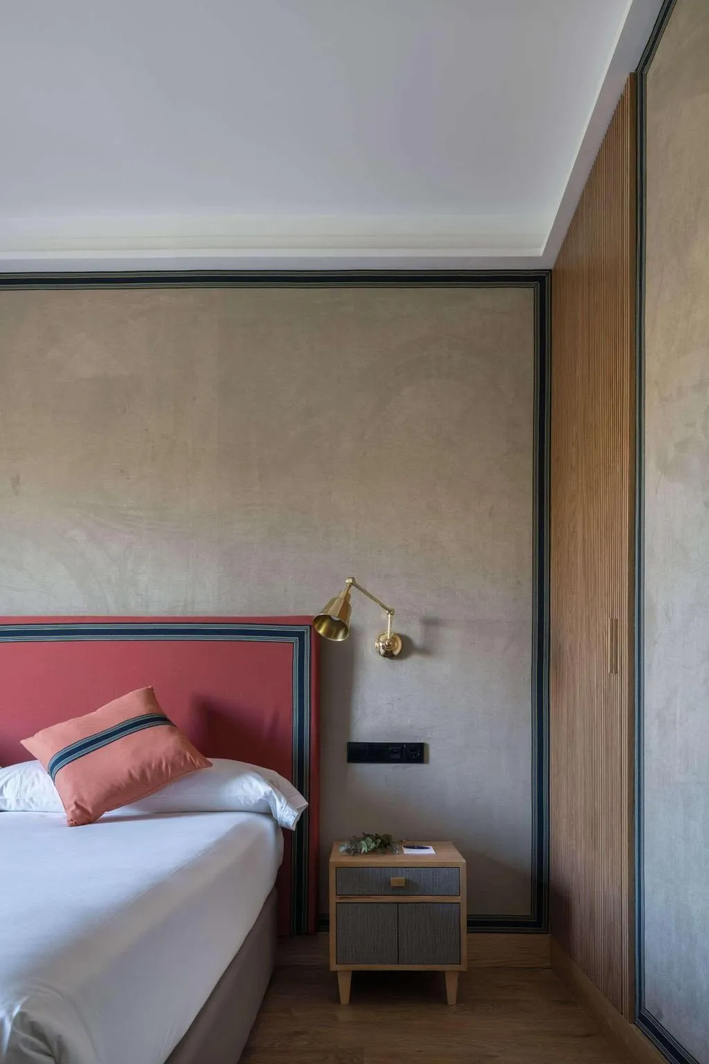 Room, Principe Pio, Madrid