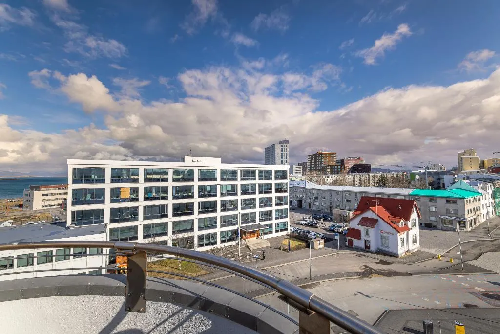 APARTMENT OCEAN VIEW WITH BALCONY Room, Hlemmur Suites, Reykjavik