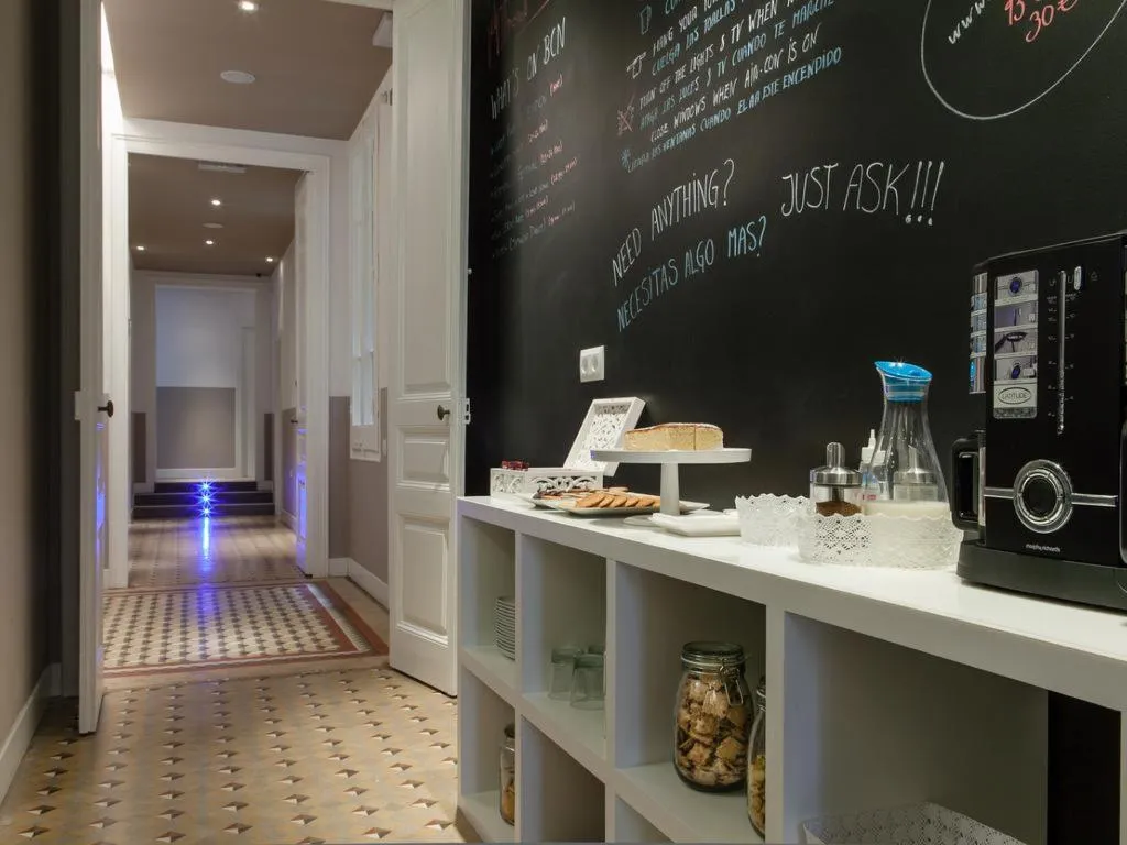 Restaurant, Hostal Ecozentric, Barcelona