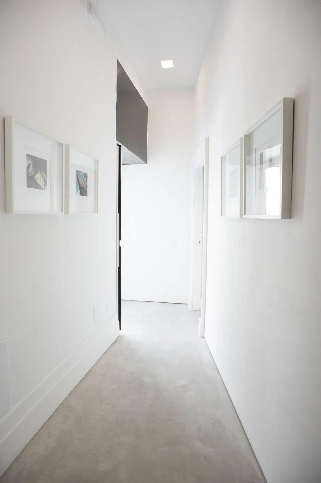 Lobby, Belledonne Suite & Gallery, Naples