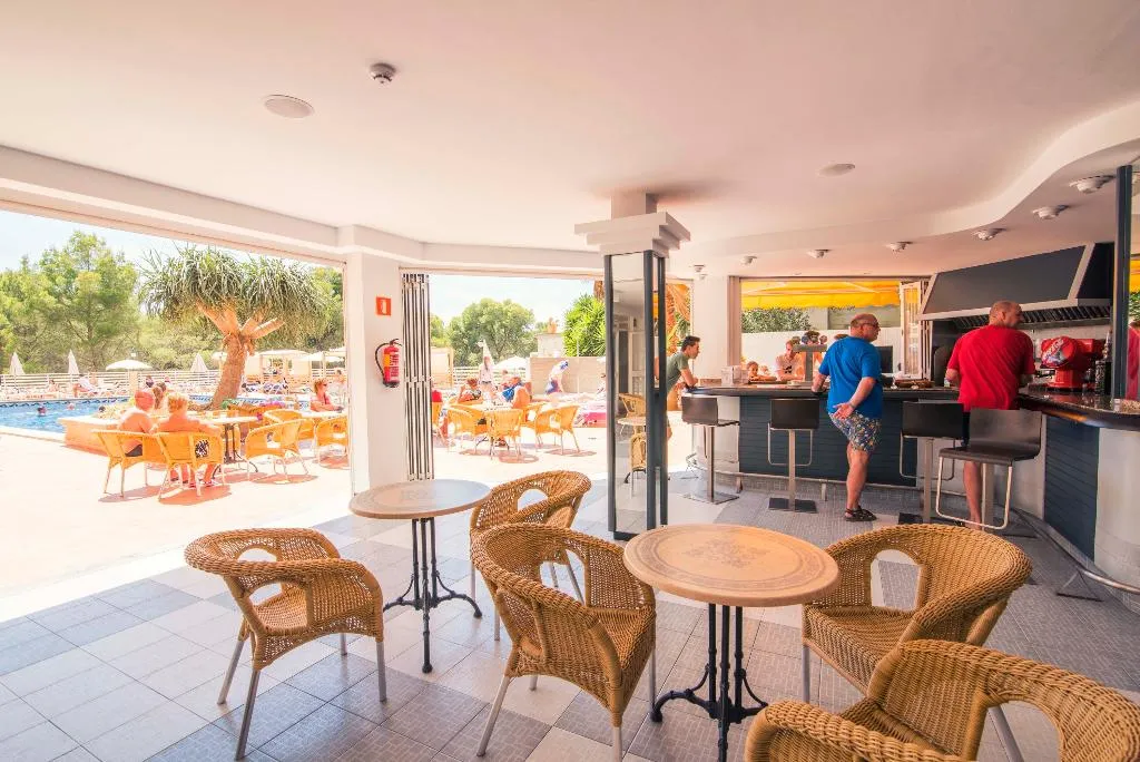 Bar, Azuline Hotel Bahamas, Majorca