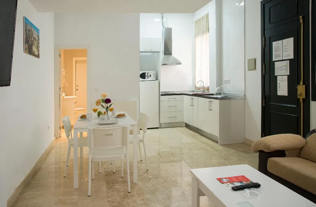 APARTMENT SUPERIOR Room, Corral de los Chícharos, Seville