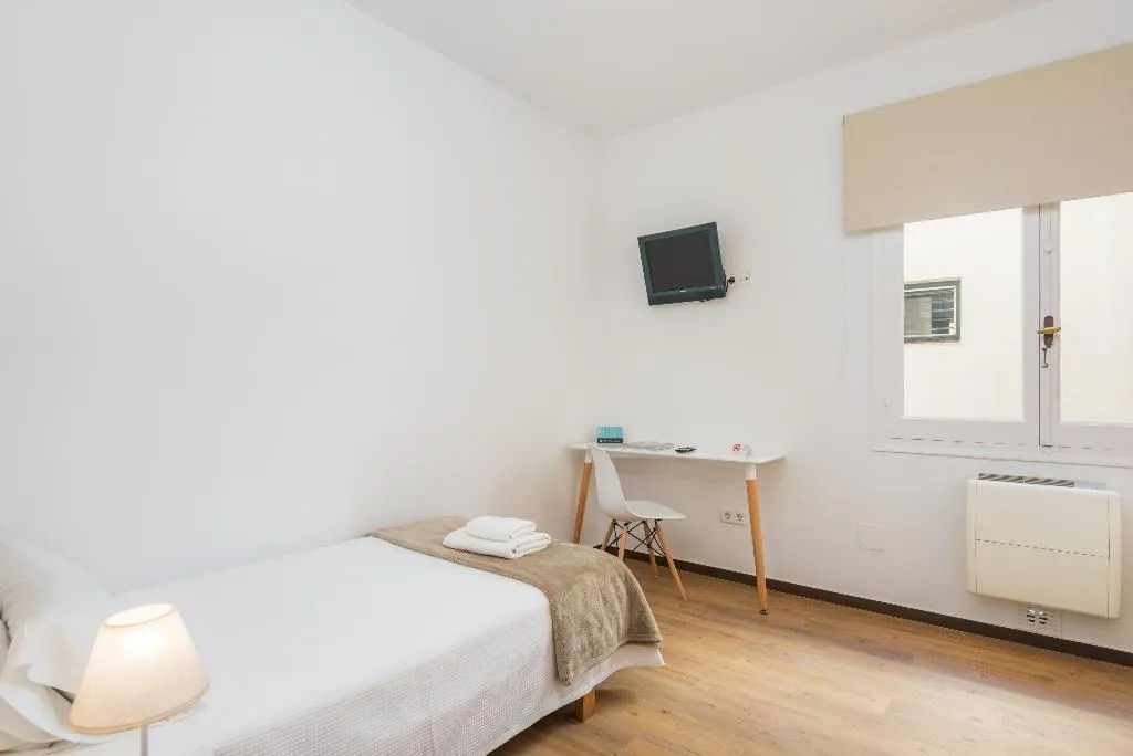 SINGLE STANDARD Room, Hostal JUME - URBAN ROOMS, Menorca