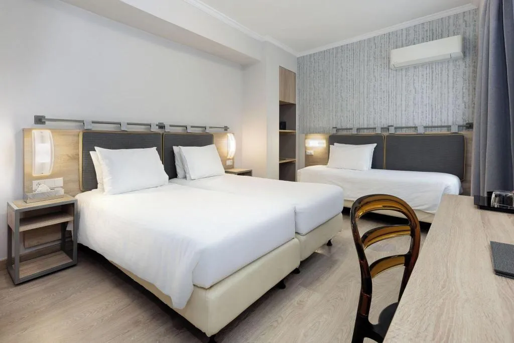 TRIPLE STANDARD Room, Pan, Athens
