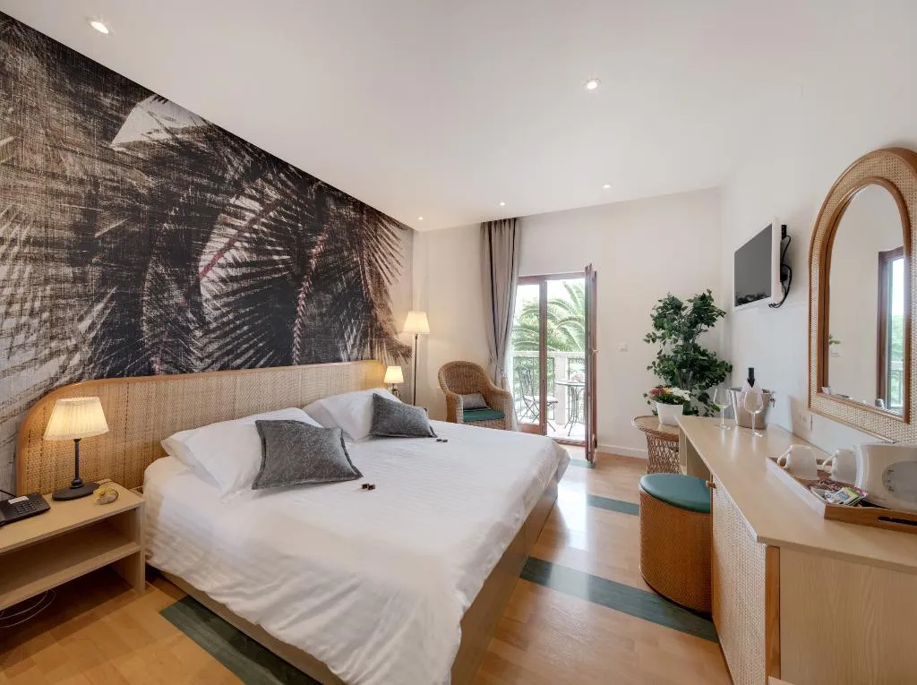 DOUBLE SUPERIOR WITH BALCONY Room, Boutique Hotel Villa Adriatica - Adults Only, Split