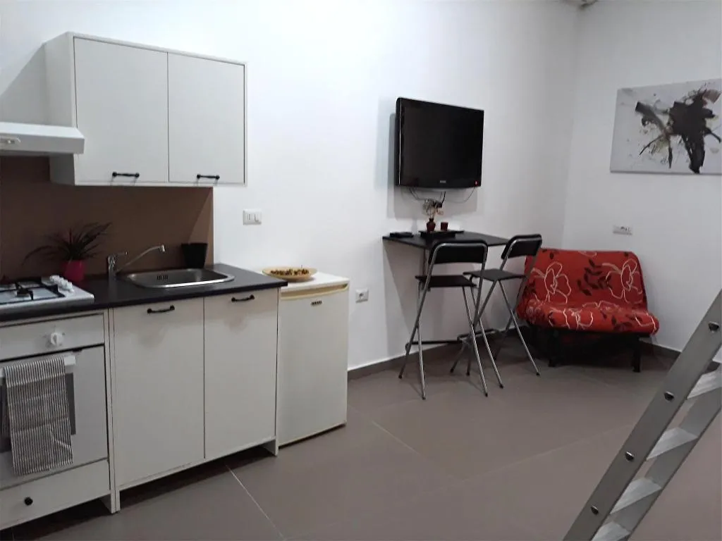 Room, B&B City Center, Naples