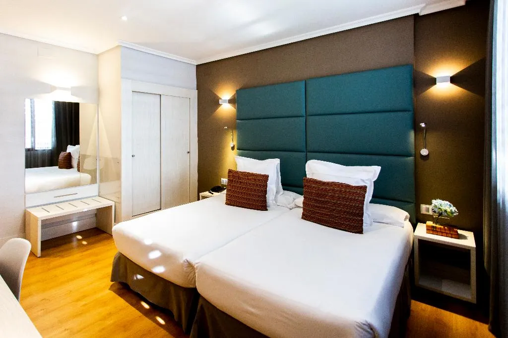 SINGLE STANDARD Room, Pax Guadalajara, Madrid