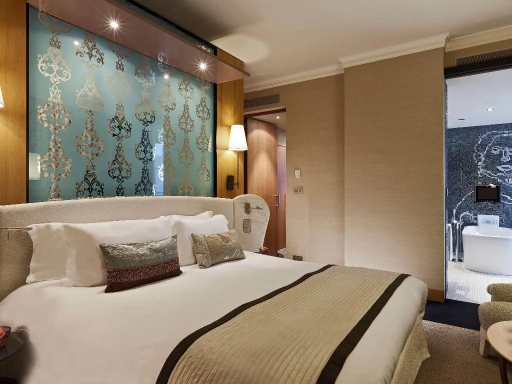 SUITE CANAL VIEW Room, Sofitel Legend the Grand Amsterdam, Amsterdam
