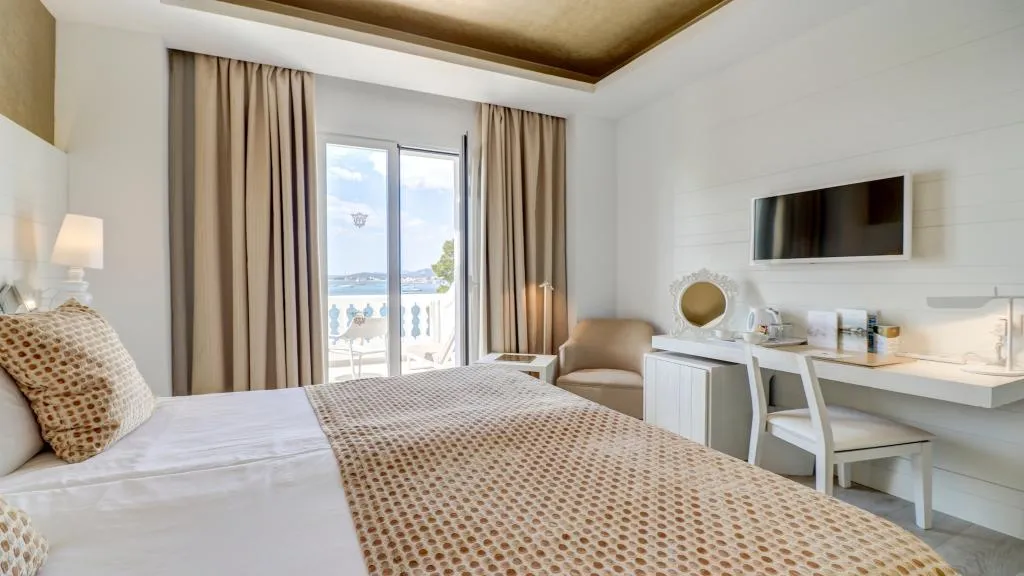 DOUBLE SEA VIEW Room, Hotel Illa D'or & Club Apartaments, Majorca