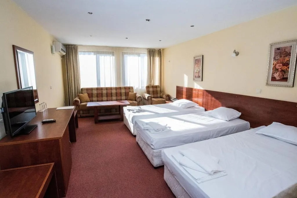 Room, Hotel Avenue, Bourgas