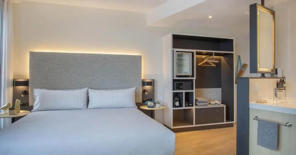 DOUBLE KING SIZE BED Room, Innside by Meliá Amsterdam, Amsterdam