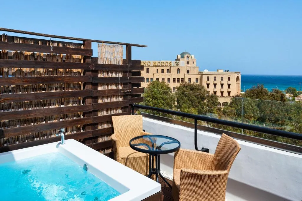 Pool, City Center, Rhodes