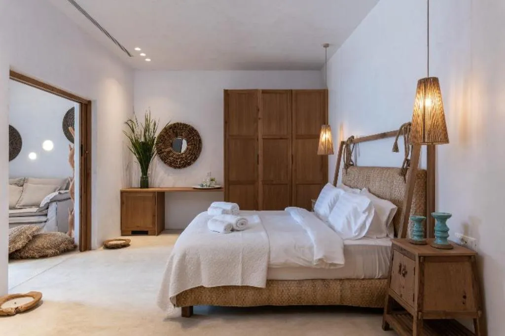 SUITE SEA VIEW WITH PRIVATE POOL Room, Panormos Village Seaside Resort, Mykonos