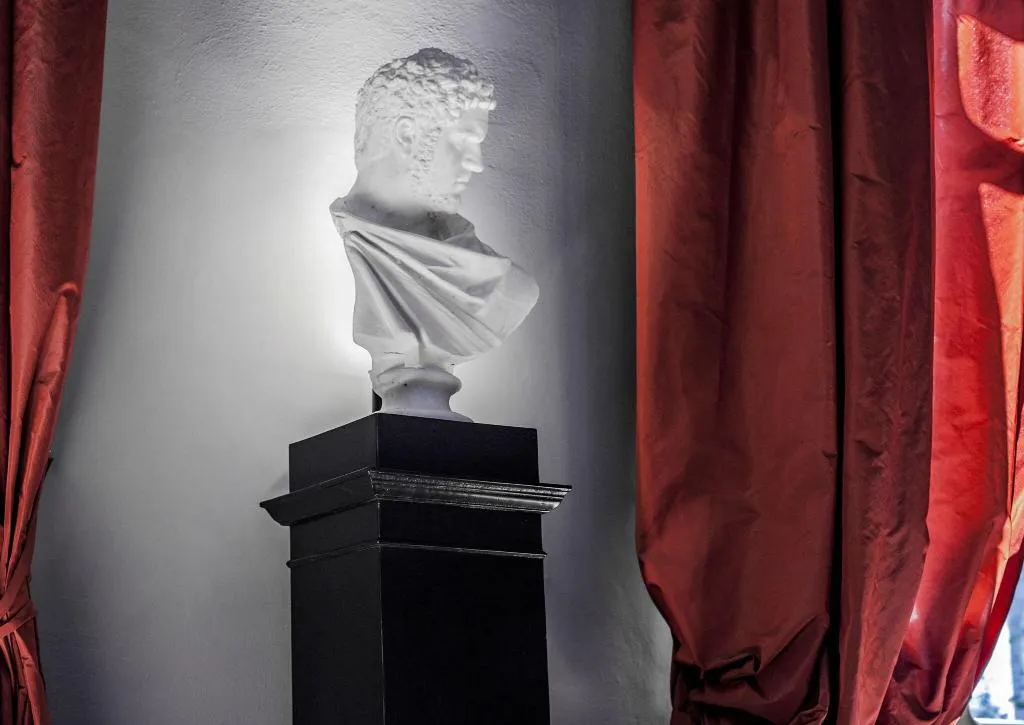 Lobby, Palazzo Di Camugliano, Florence