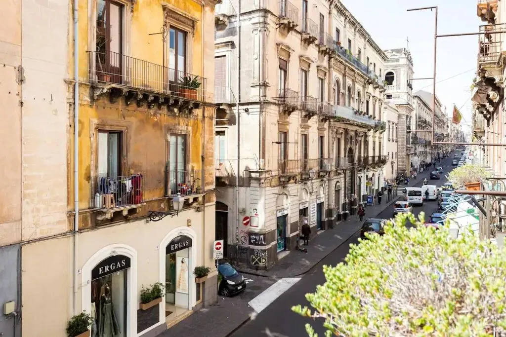 General view, Catania Inn, Catania