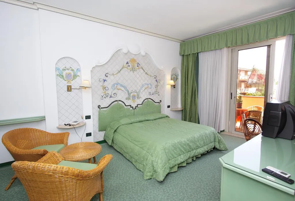 Room, D'Orange D'Alcantara, Palermo